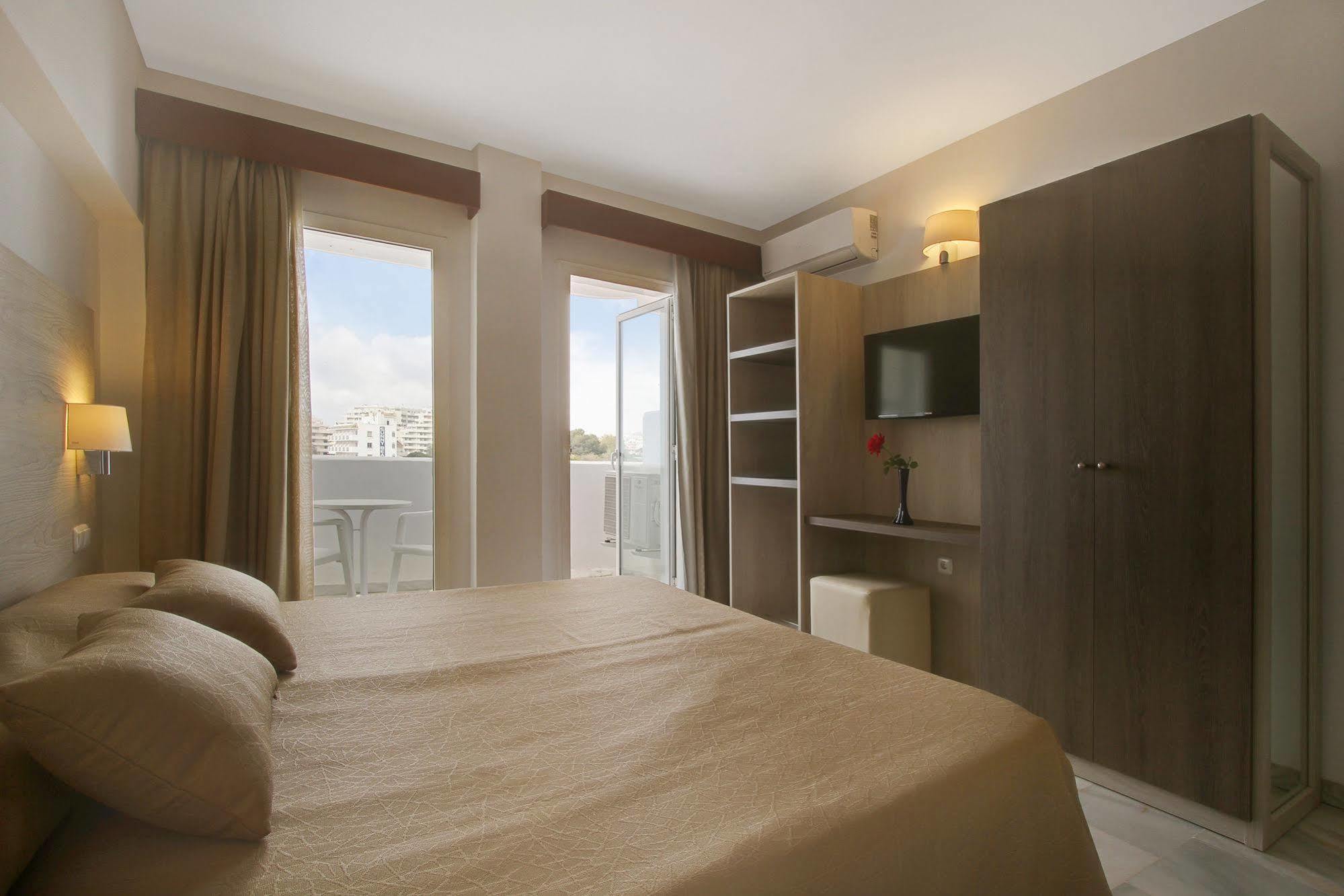 Hotel Palia La Roca Benalmádena Exteriör bild
