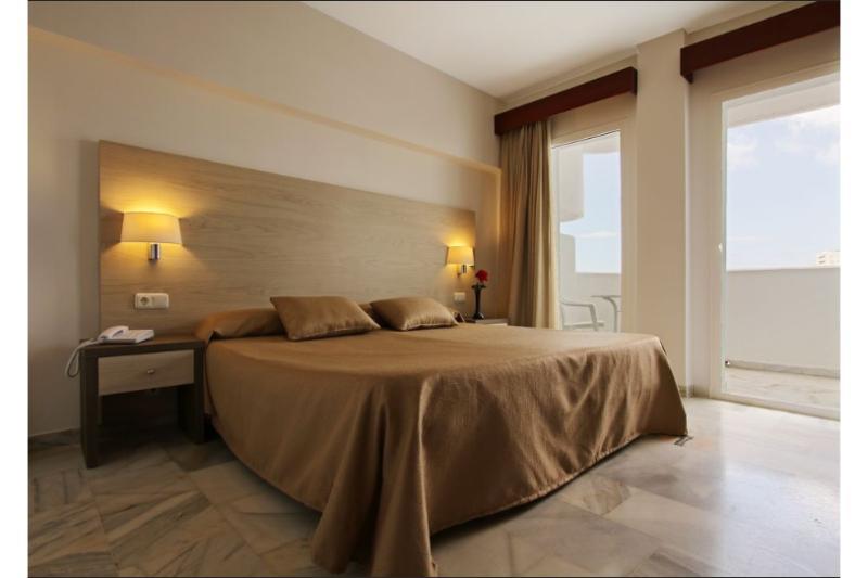 Hotel Palia La Roca Benalmádena Exteriör bild